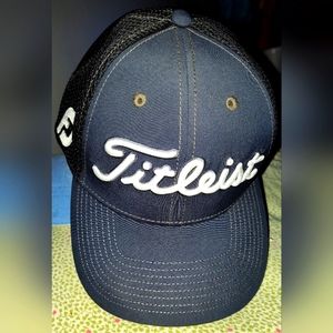 Titleist FJ Pro V1 Golf Cap
